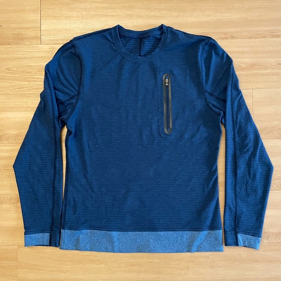 lululemon athletica Other - Men’s lululemon Performance Stretch Crewneck